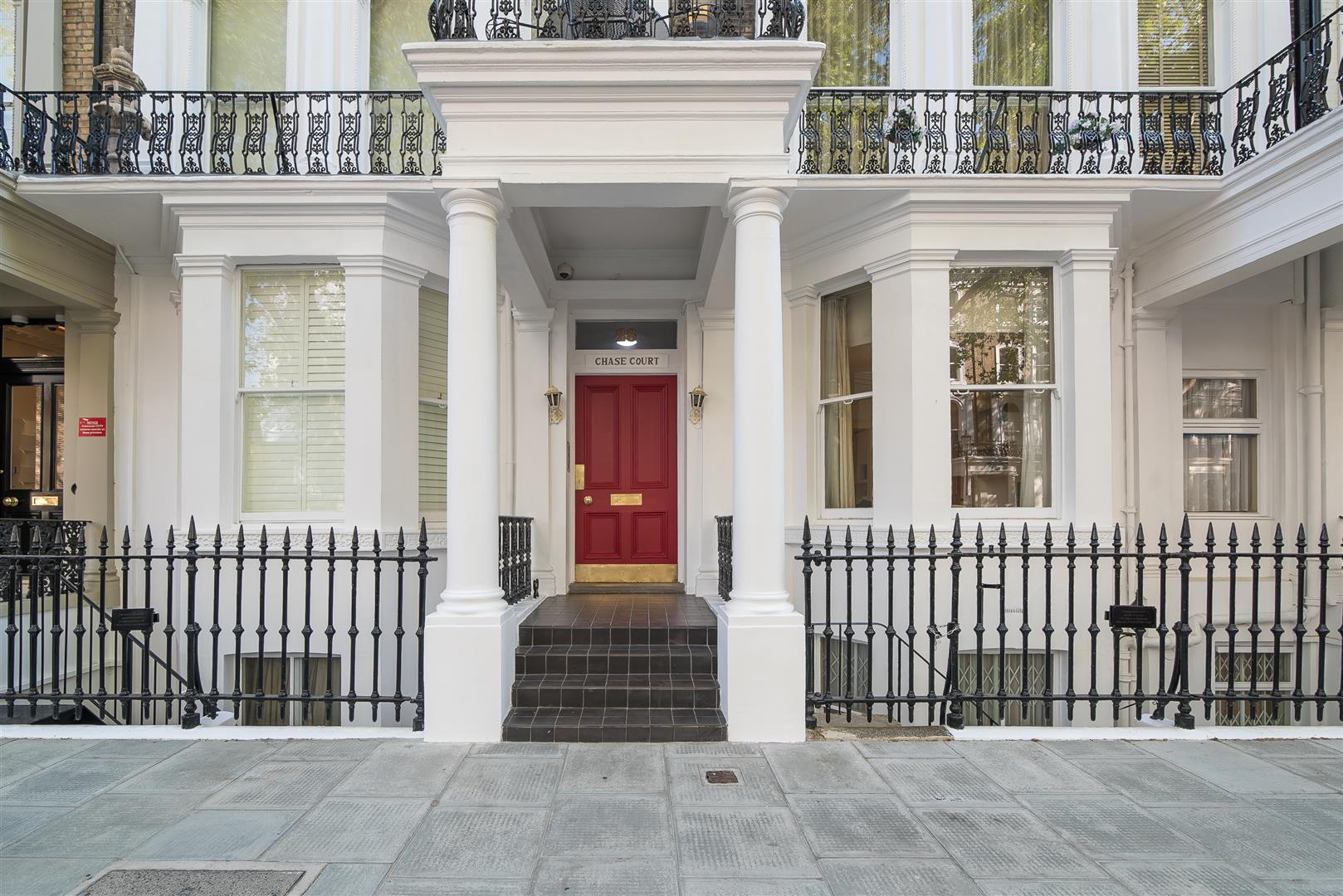 Beaufort Gardens, Knightsbridge Laurent Residential